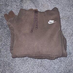 BROWN NIKE HOODIE